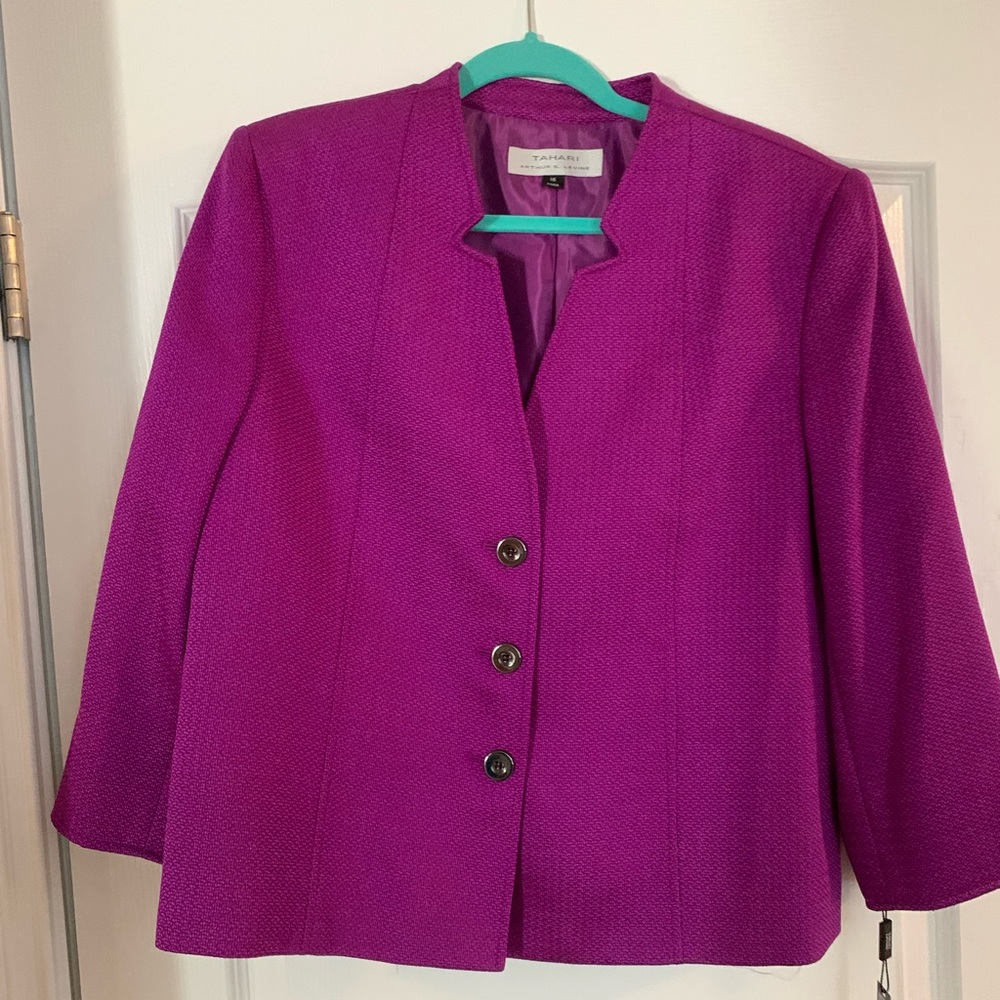 Tahari magenta button up blazer
